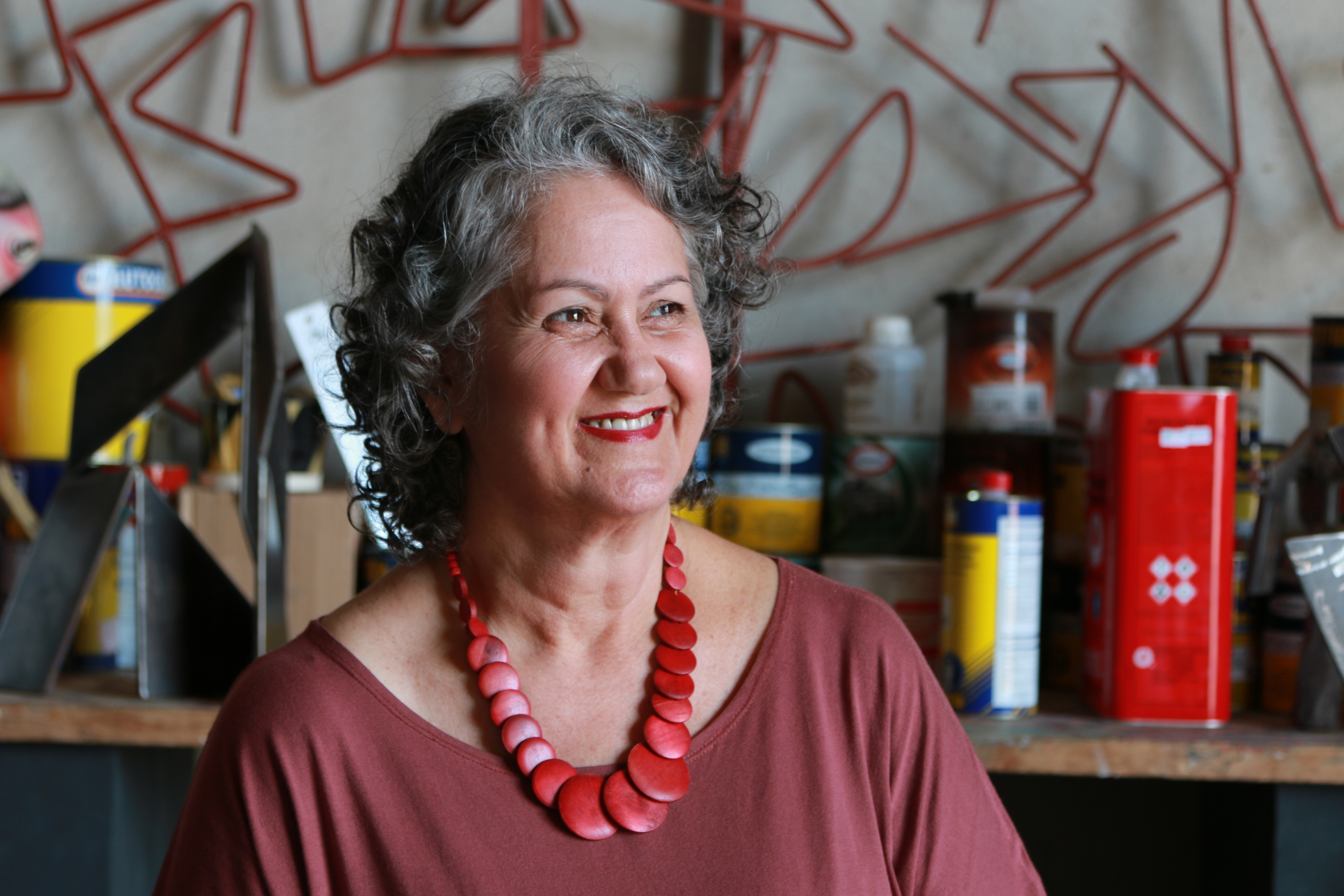 Marta Arruda – 30 anos de arte a ferro e fogo