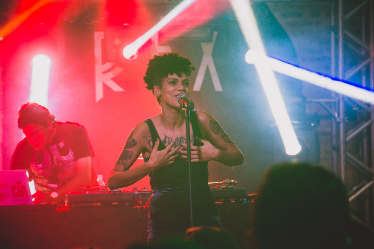  MusicAL: Poesia e realidade nas músicas de Arielly Oliveira   